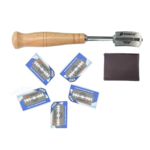 Dejsnitter til br�d med tr�h�ndtag og ekstra blade